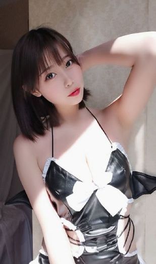 82岁老人找20多岁小伙子